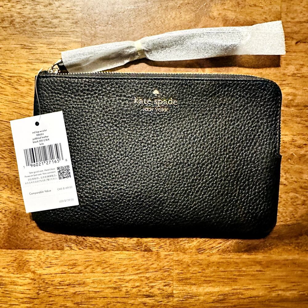Kate Spade New York Wristlet 8" Pebbled Leather Leila Black Zipper MD LZP